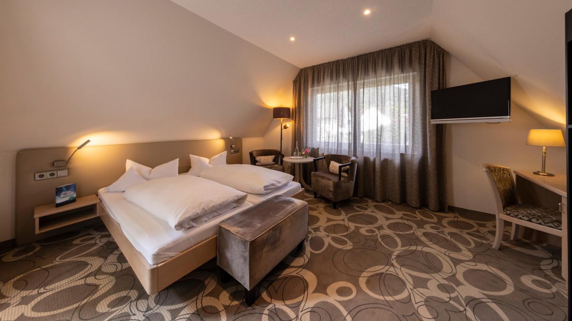 Castell Hotel & Restaurant Leinsweiler Extérieur photo